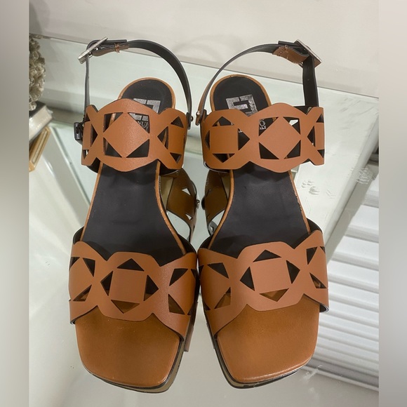 Emanuel’s Crasto Leather Sandals / Mules in Mid Brown size 40 - Picture 3 of 15